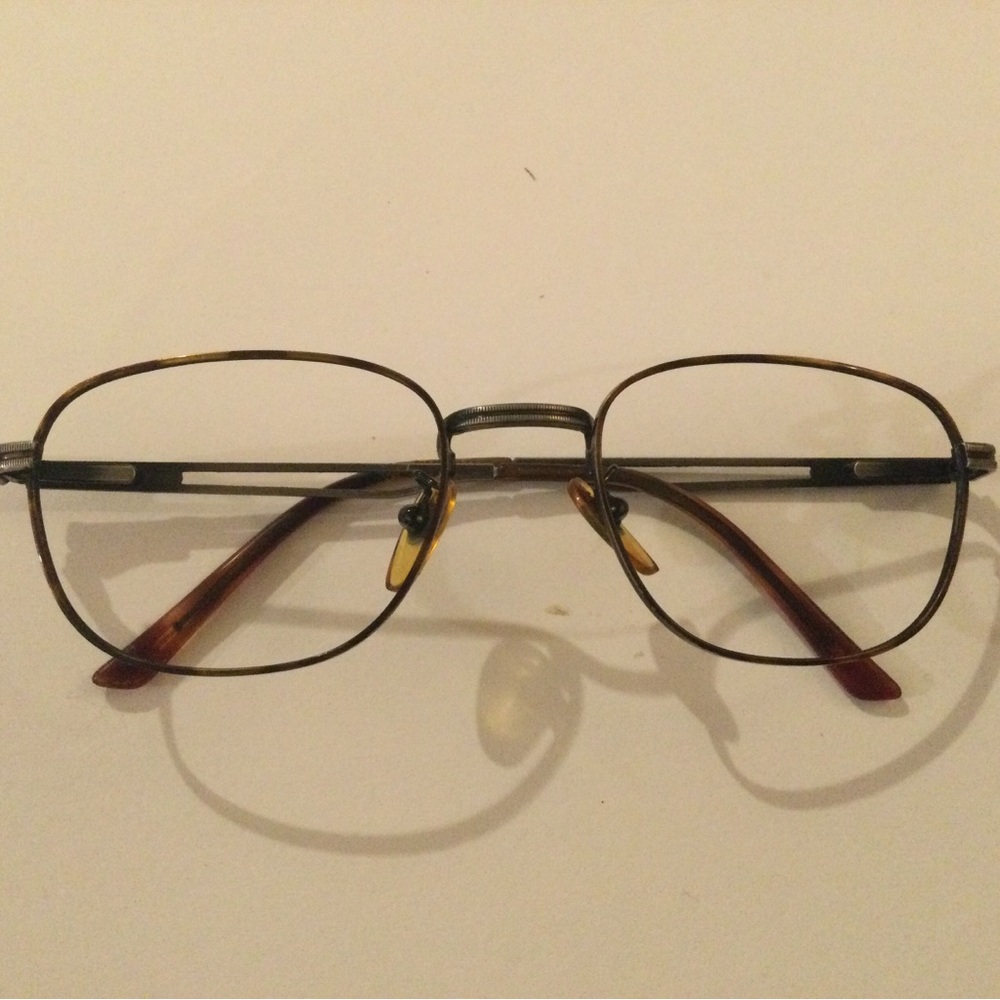 POLICE EYEGLASSES FRAME